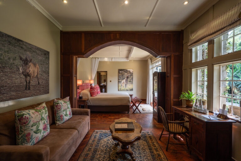 1758005143320giraffe-manor-2025--5